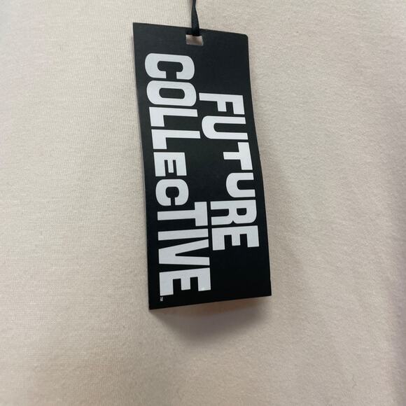 Future Collective Women's Crewneck Feather Trim Sweatshirt Light Pink Size 2X - Picture 3 of 6